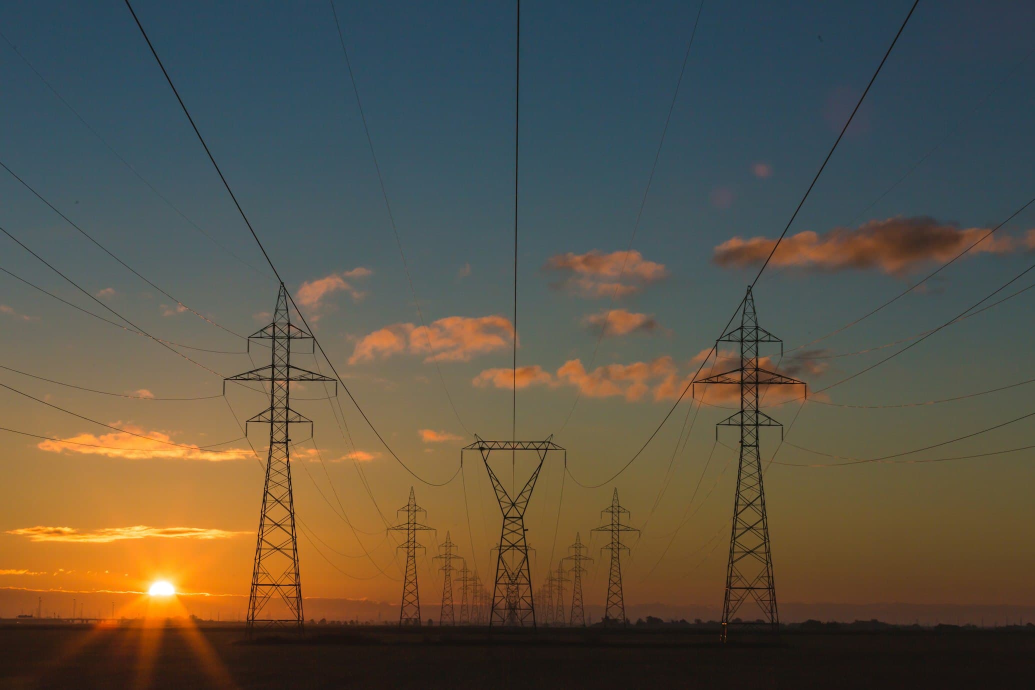 Energy Sector: Smart Grid Decision Support System